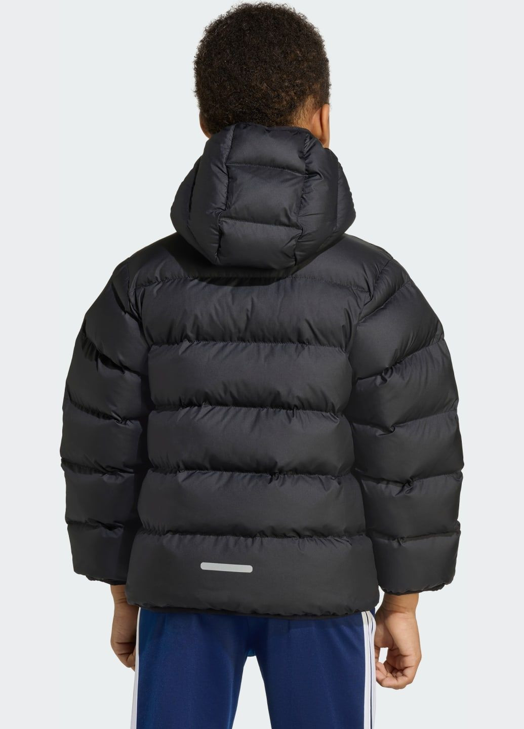 Чорна демісезонна куртка synthetic down kids adidas