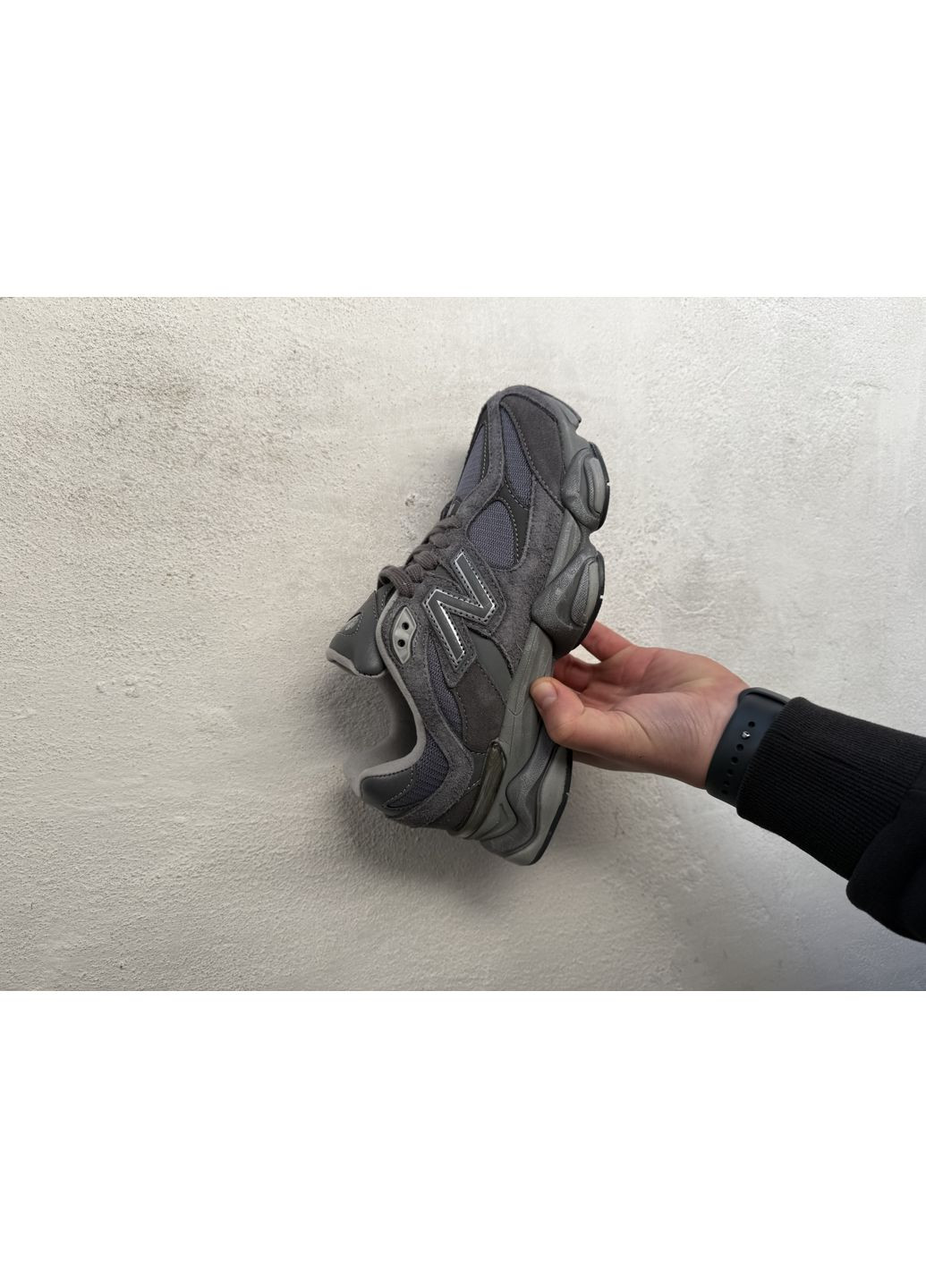 Серые демисезонные кроссовки мужские new balance 9060 dark grey iii нью беланс 9060 No Brand