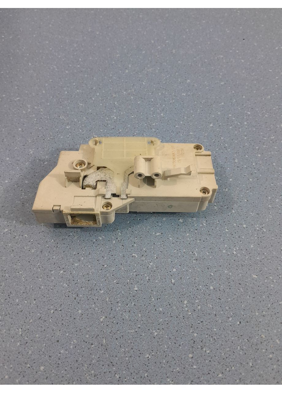 Замок люка для пральної машини 461973080483/07 ARISTON (364504247)