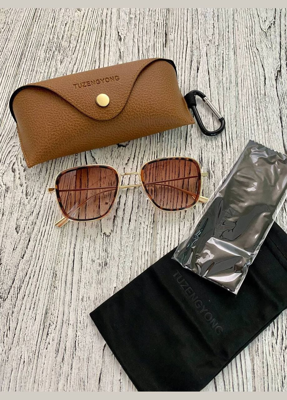 Солнцезащитные очки унисекс квадрат в золотистой оправе с коричневым футляром. LIGHT (315889471)