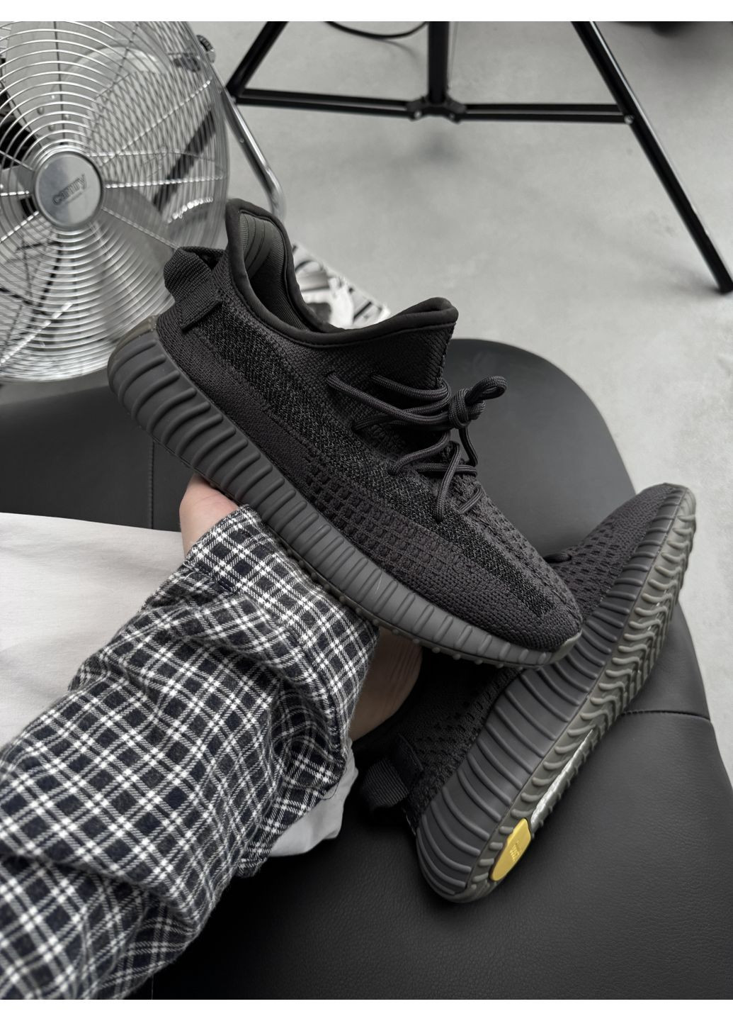 Комбіновані Осінні кросівки чоловічі adidas yeezy 350 cinder адідас ізі буст No Brand