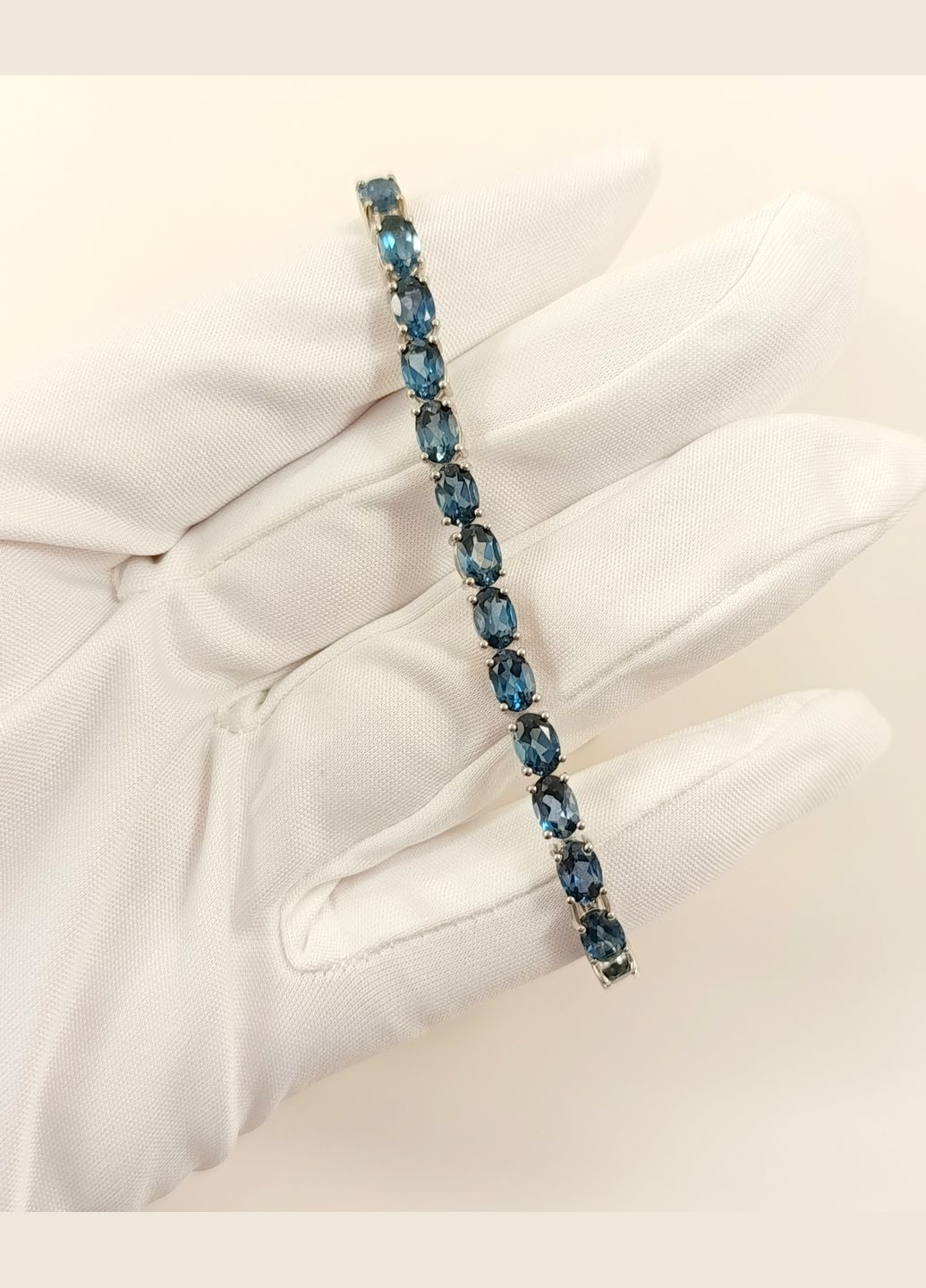 Срібний браслет з топазом "London Blue", регульована застібка-слайдер Б035-лт No Brand Браслет (328082601)