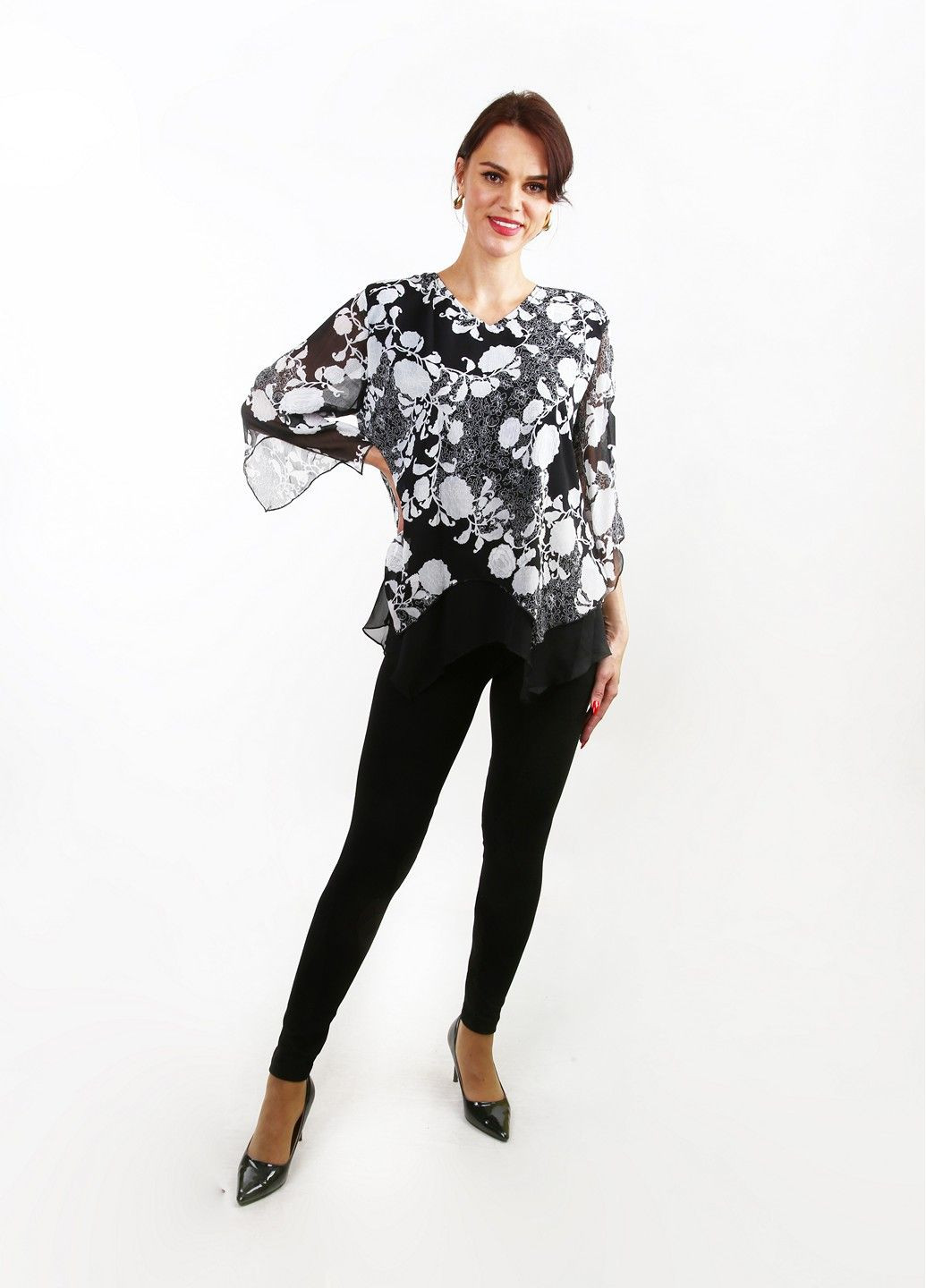 Чёрно-белую блуза Mtp