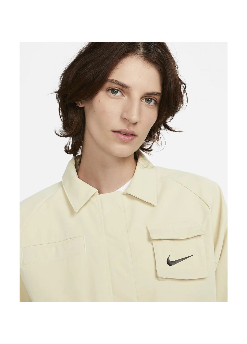 Бежева куртка жіноча sportswear swoosh beige fd1130-783 Nike