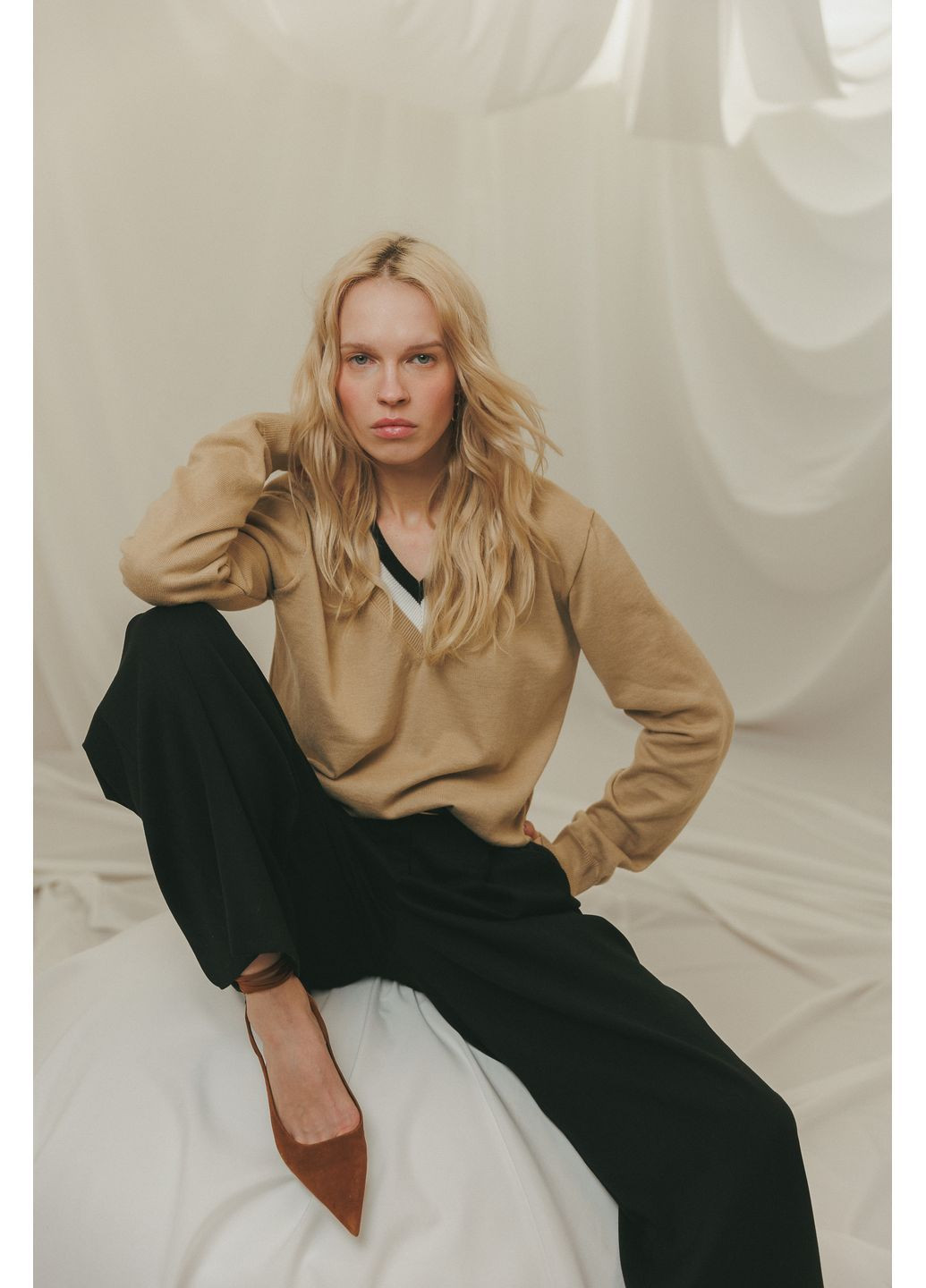 Бежевий джемпер Sage