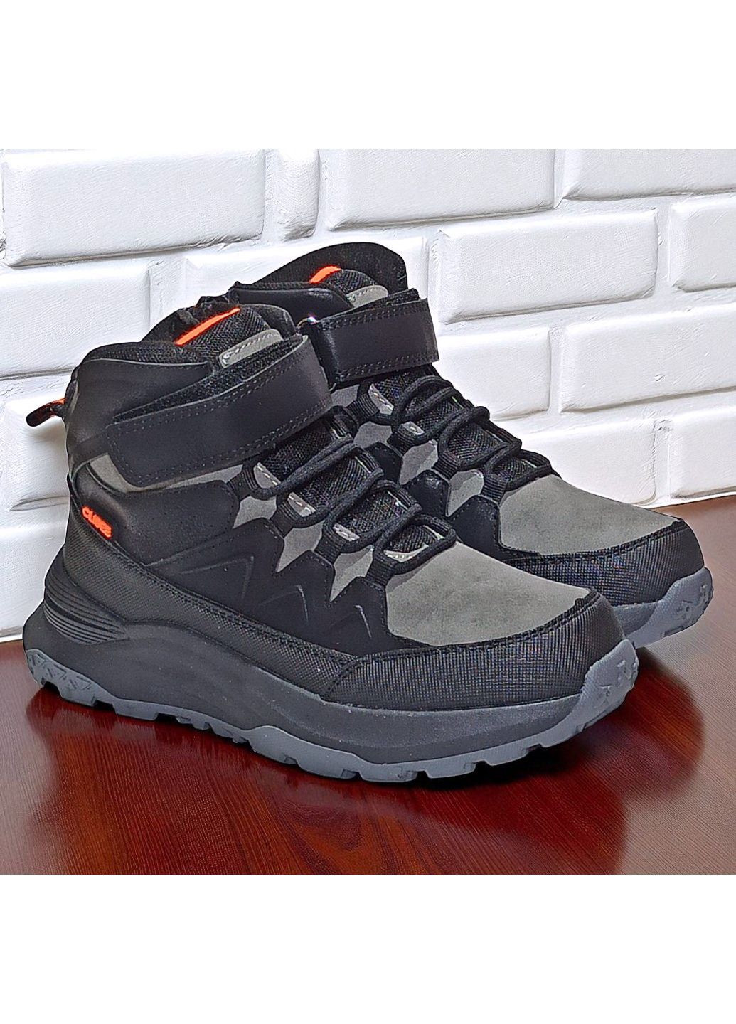 Черные спортивные, повседневные, кэжуал осенние утепленные демисезонные подростковые ботинки хайтопы на липучке для мальчика подростка на флисе Clibee