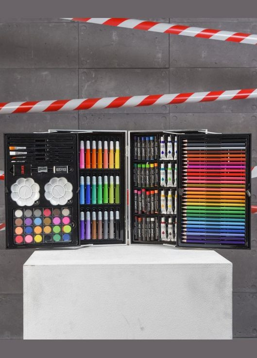 Детский набор для рисования 145 предметов в чемоданчике No Brand (314745176)