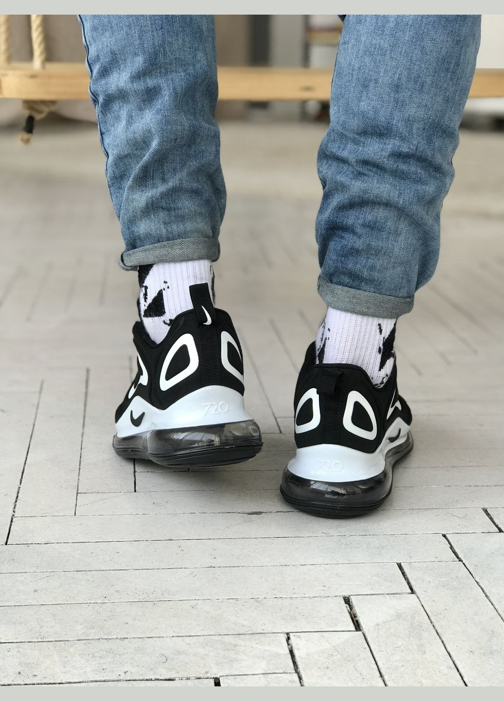 Чорно-білі Осінні кросівки чоловічі і жіночі nike air max 720 black white| найк аір макс 720 чорні білі No Brand