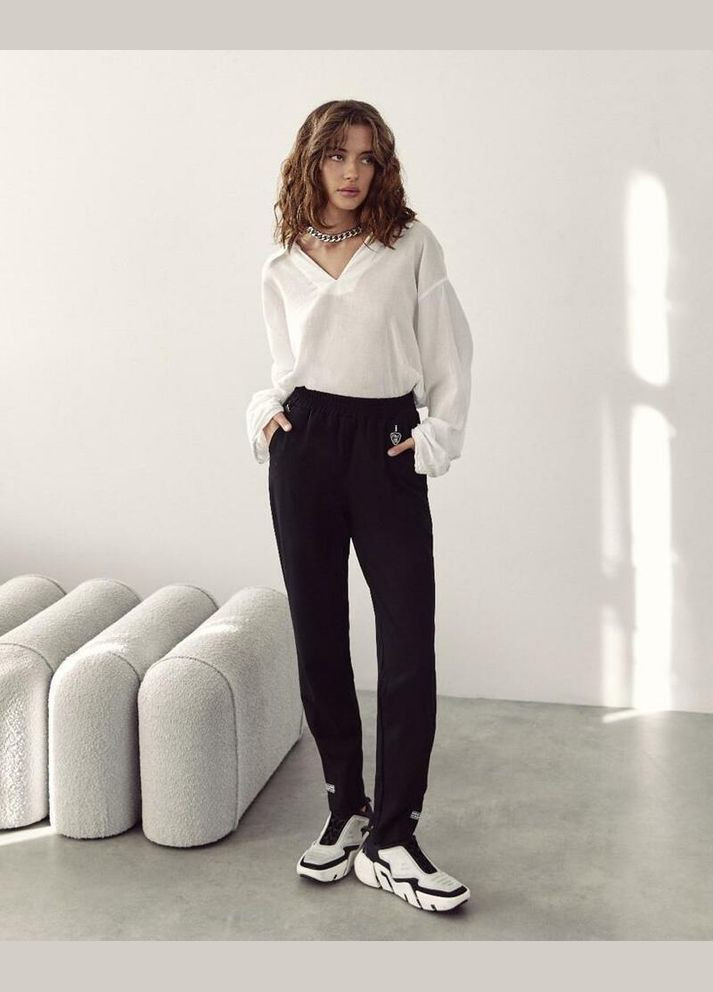 Женские брюки чёрные в стиле спорт MKJL1134-1 Modna KAZKA (336934038)