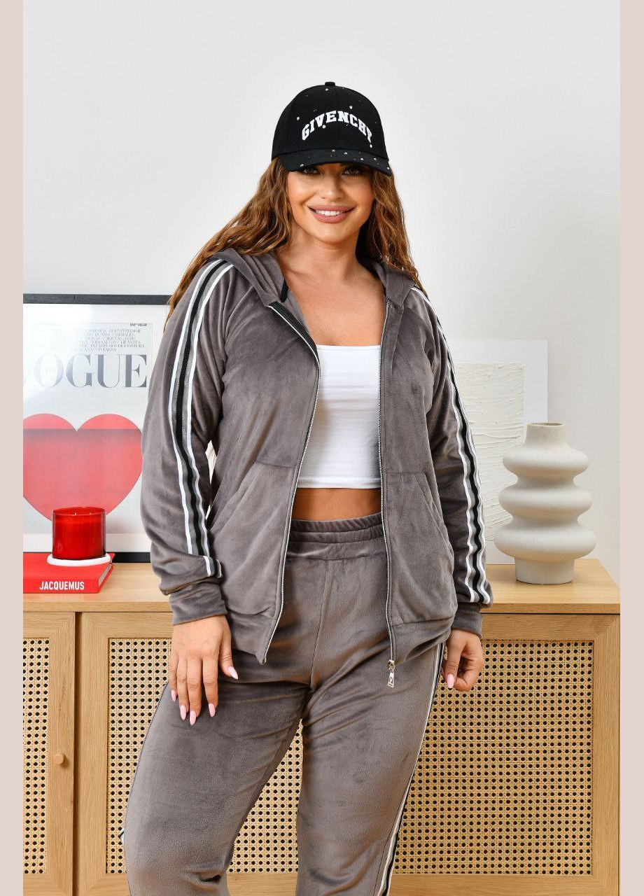 Женский велюровый костюм на меху больших размеров с бежевыми лампасами. You Best (303106984)