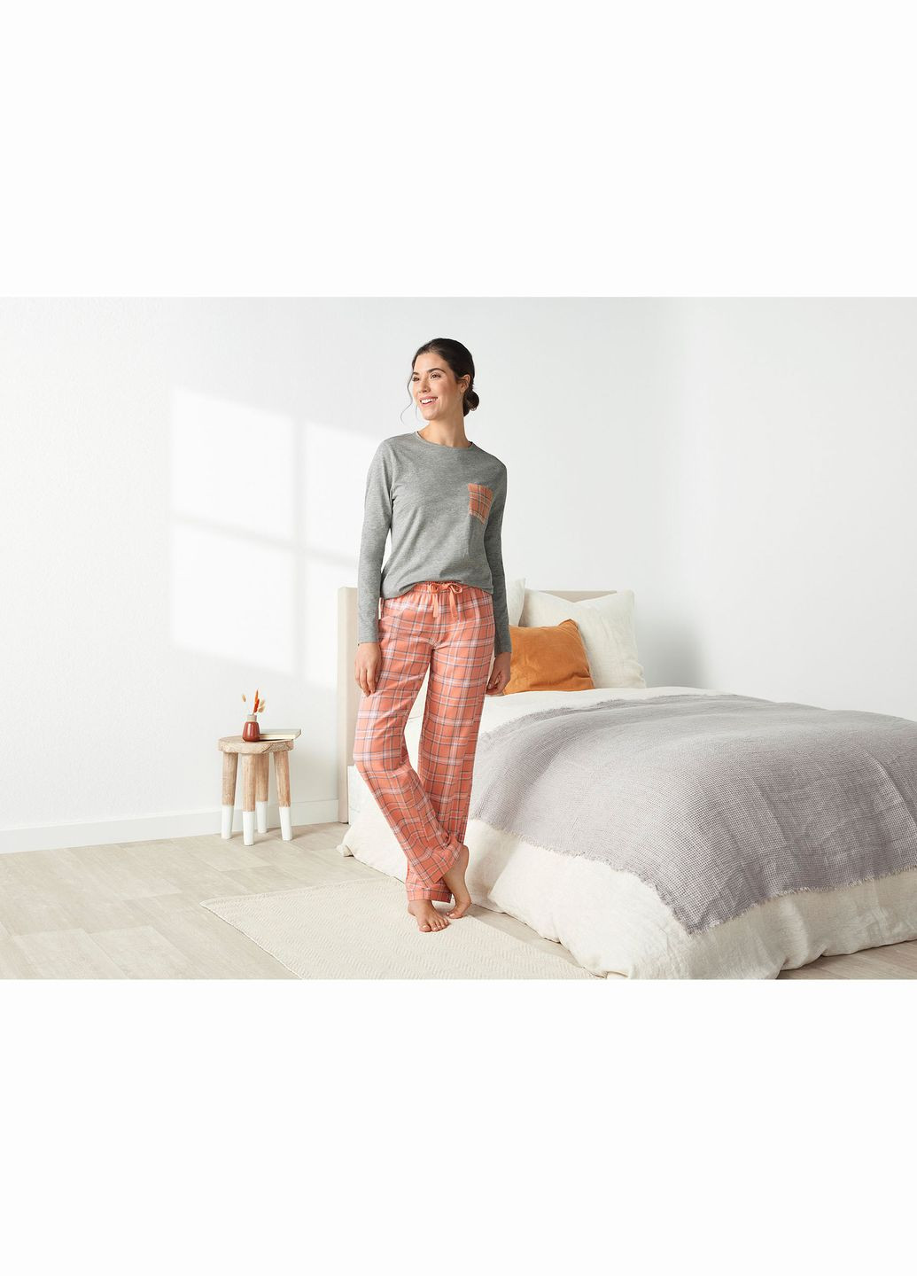 Пижамные брюки фланелевые для женщины LIDL 427933 Esmara (324889000)