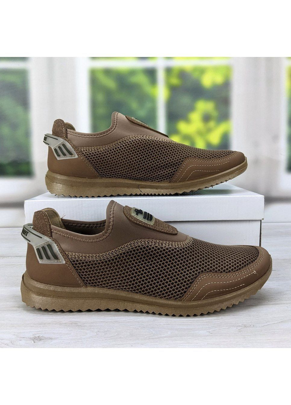 Коричневі Літні кросівки чоловічі літні сітка Dago