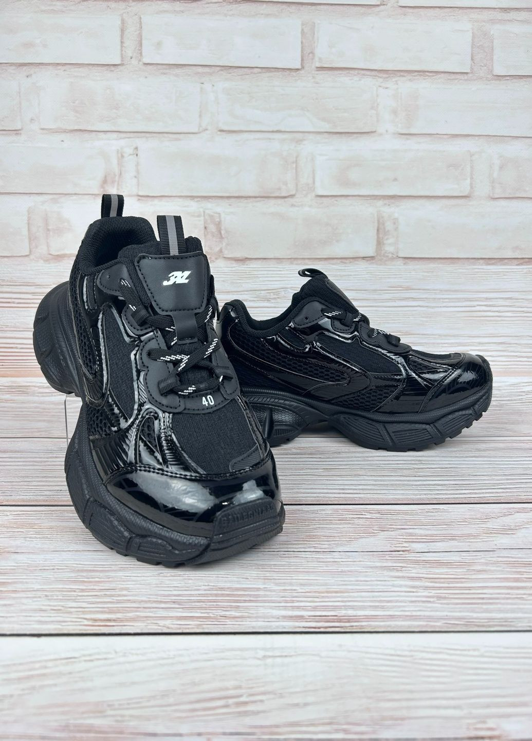 Женские кроссовки черные низкие демисезонные спортивные кроссовки из текстиля на массивной подошве для прогулок No Brand чёрные демисезоны (361970596)