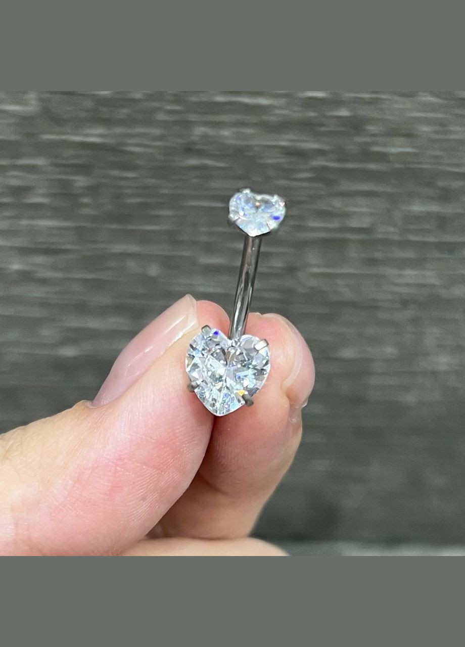 Сережка для пірсингу пупка "Алмазні сердечки" навела ювелірна сталь з цирконами у коробочці Spikes (323168528)