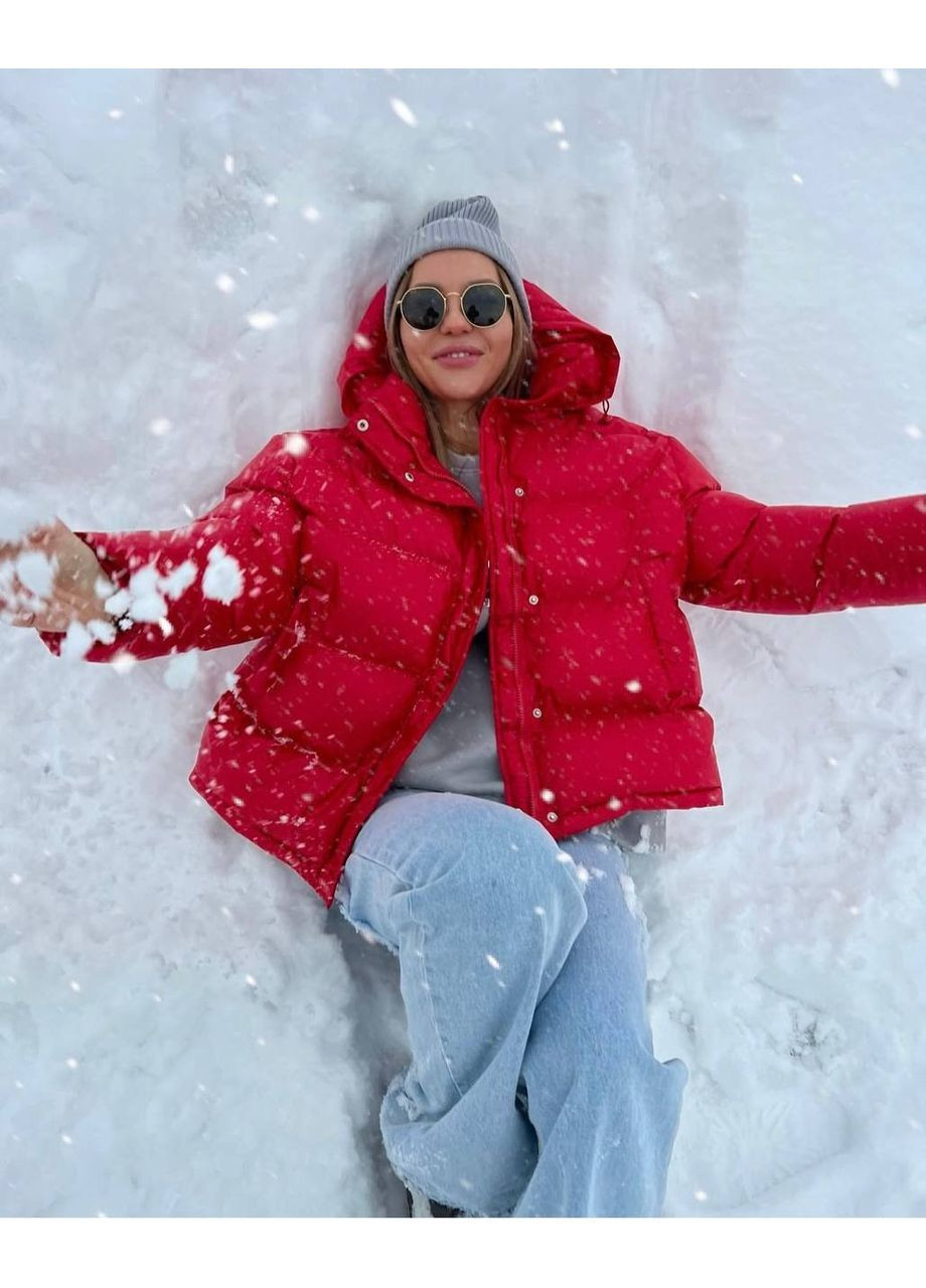 Червона зимня жіноча зимова куртка з капюшоном. KaraMix