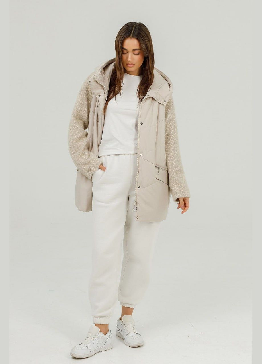 Молочная зимняя куртка с рукавами под ангору Lora