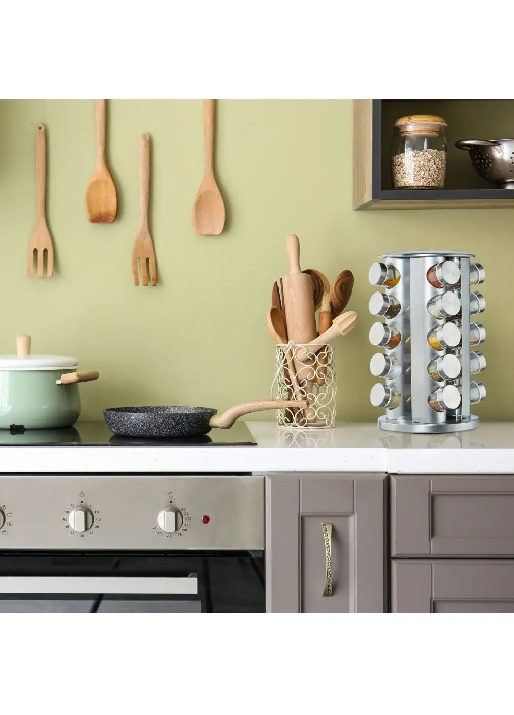 Набір комплект баночок ємностей для спецій приправ на поворотній підставці з розпилювачем для олії 100 мл (480922-Prob) Unbranded (347729767)