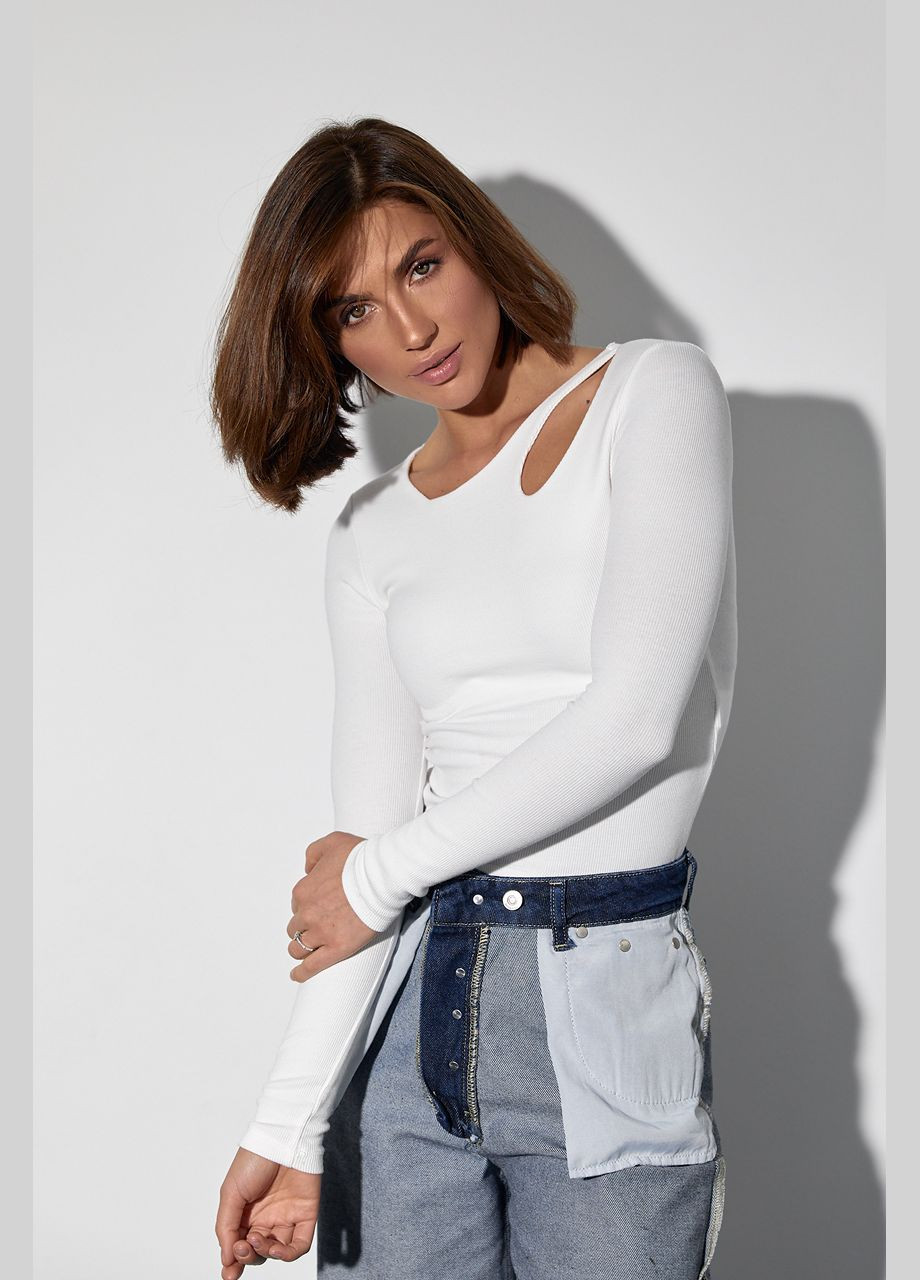 Молочный демисезонный женский пуловер в рубчик с каплевидным вырезом 25018 пуловер Lurex