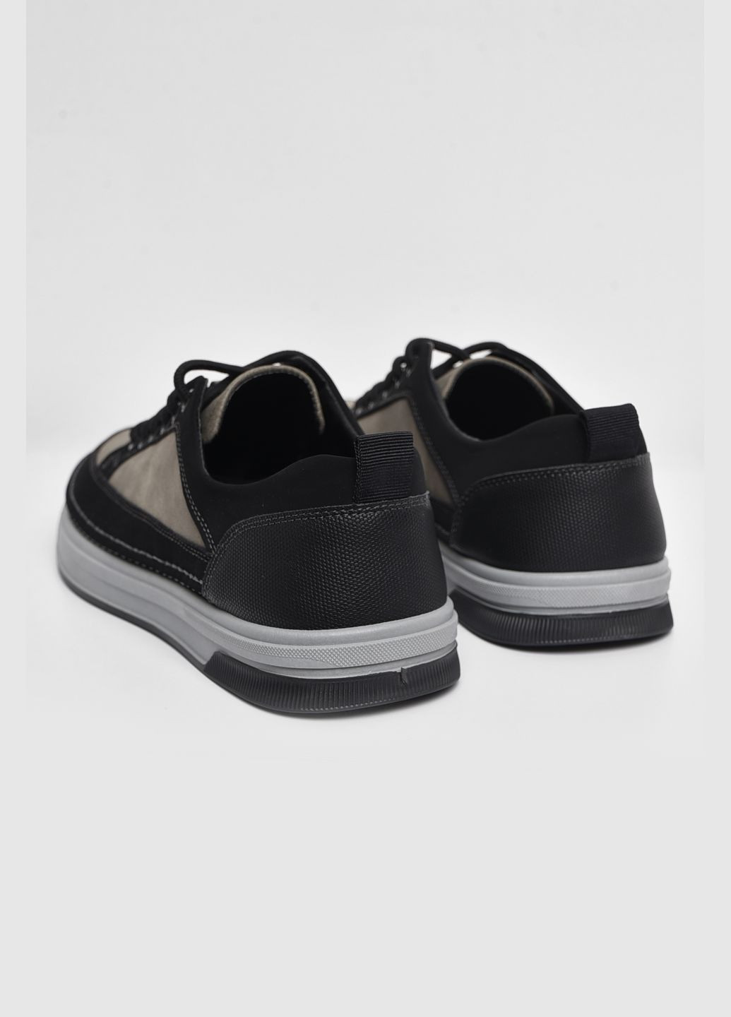 Чорні Осінні кросівки чоловічі чорно-сірого кольору на шнурівці Let's Shop