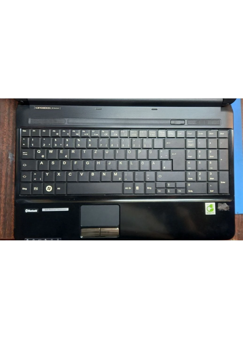 Ноутбук Lifebook AH530 / 15.6" (1366x768) TN / Intel Core i5-520M (2 (4) ядра по 2.4 - 2.93 GHz) / 4 GB DDR3 / 160 GB HDD / Fujitsu (398129854)