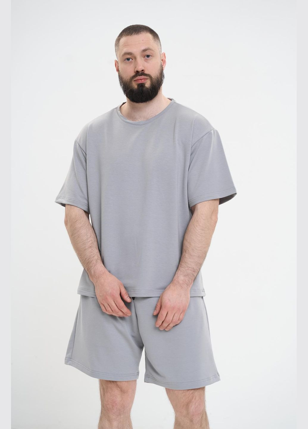 Светло-серый летний комфортный летний комплект в стиле оверсайз с шортами Vakko