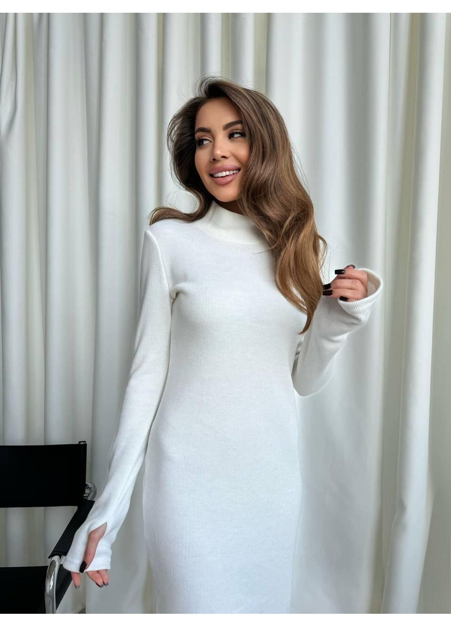 Молочное повседневный платье женское - гольф midi теплое в рубчик с разрезом No Brand однотонное