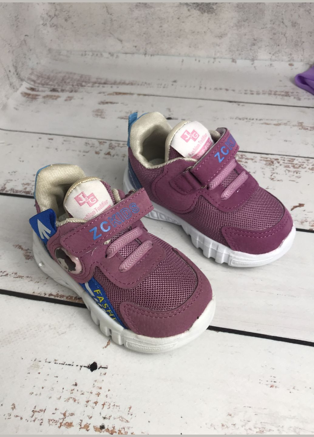 Темно-розовые всесезонные кроссовки детские для девочки розовый (211) Jong Golf