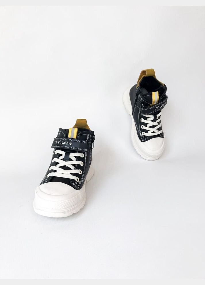 Черно-белые демисезонные хайтопы 28 г 17,5 см черно-белый артикул д137 Jong Golf