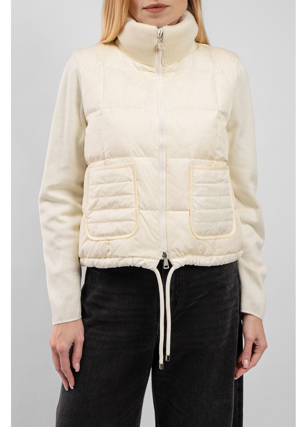 Молочная куртка Moncler