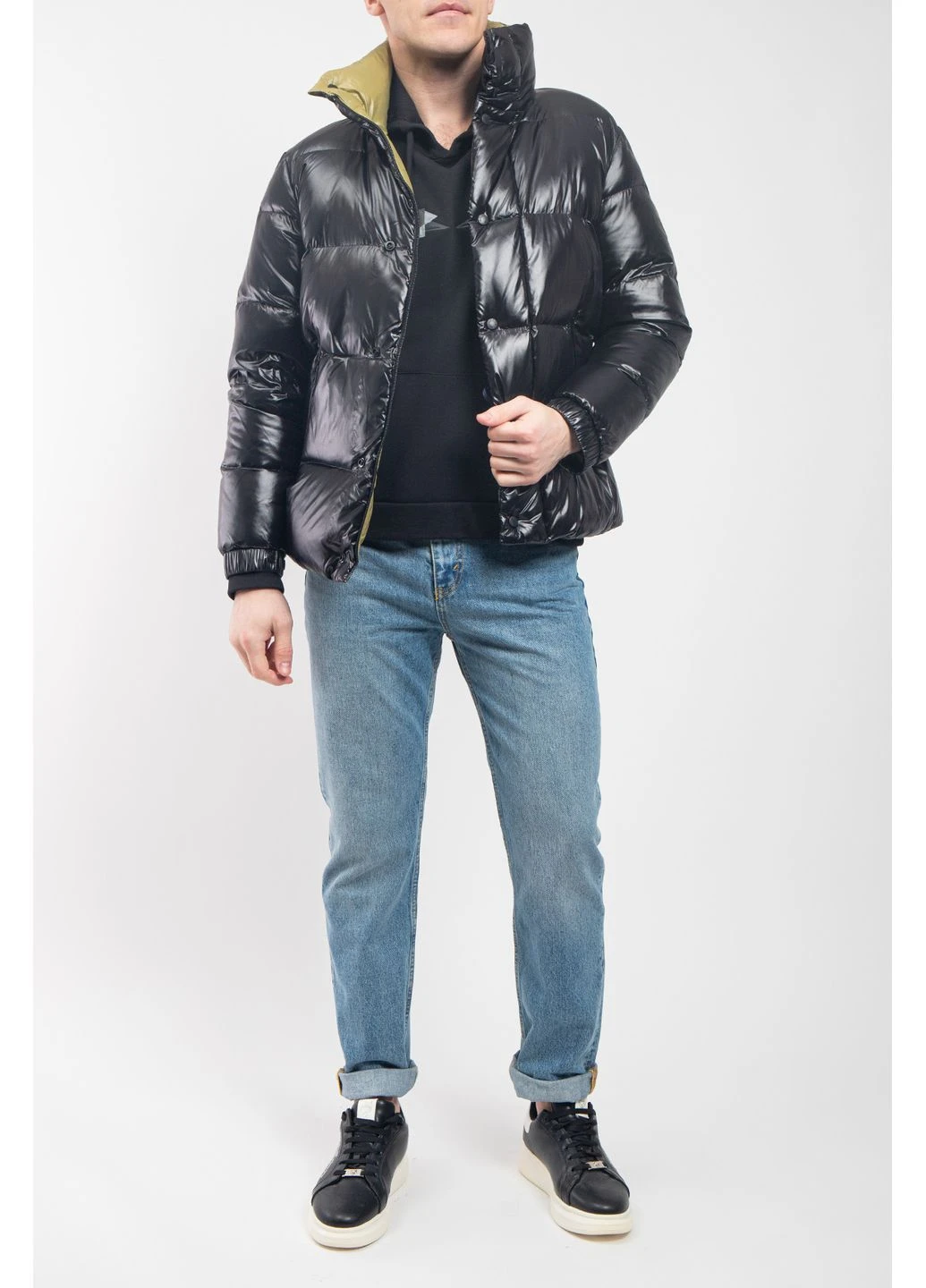 Черный зимний Пуховик Moncler