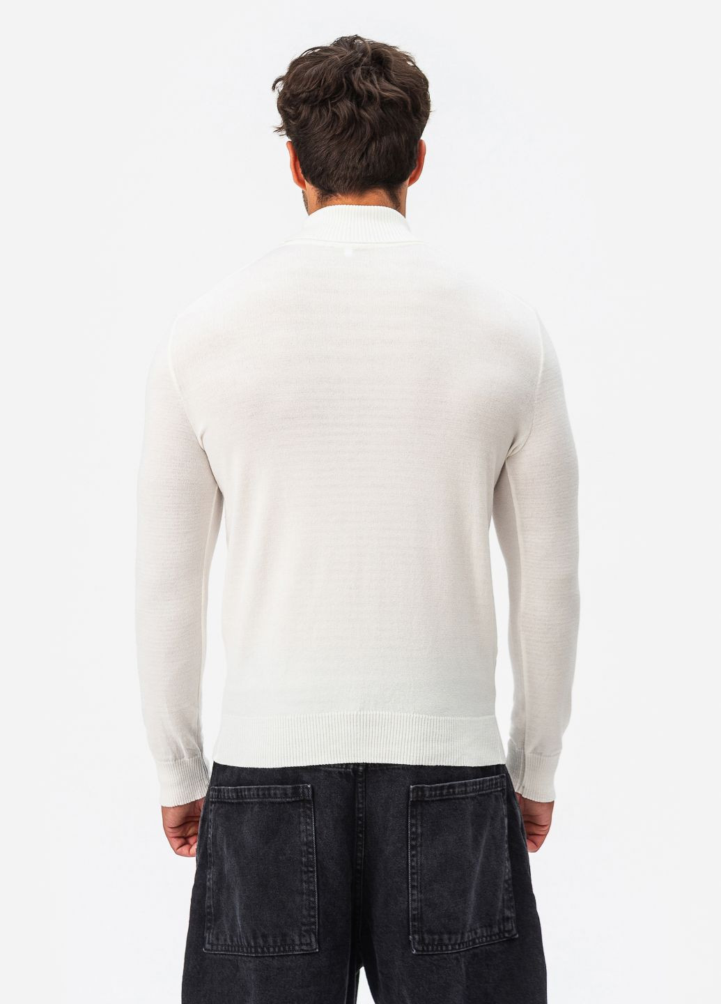 Молочний чоловіча водолазка з м'якої італійської пряжі SVTR