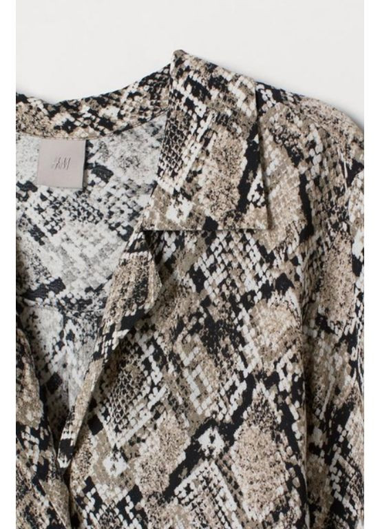 Бежевое повседневный, коктейльное, вечернее, кэжуал платье рубашка 0713341001 32 xxs бежевый а-силуэт H&M змеиный