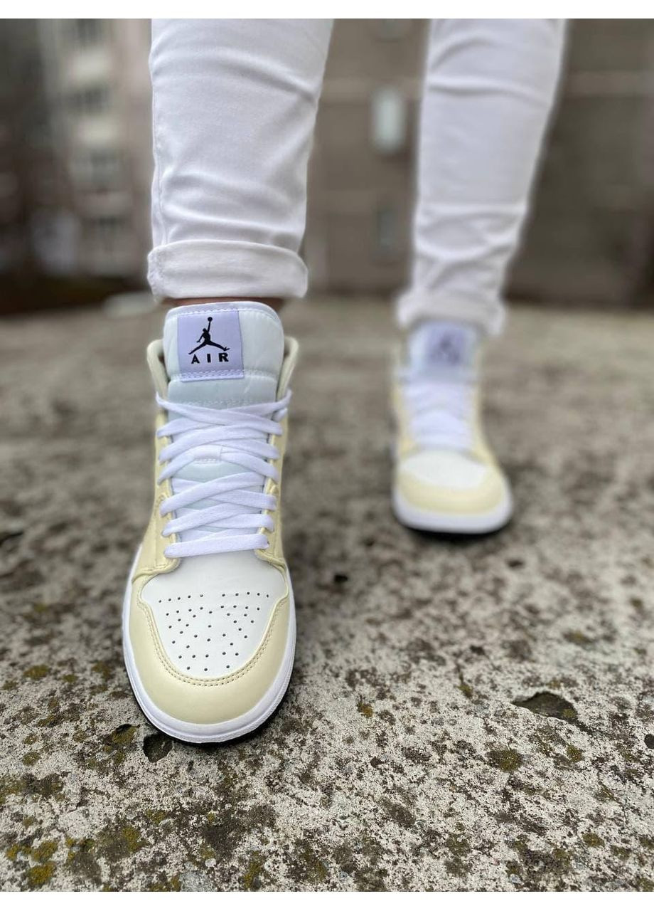 КРОСІВКИ ЖІНОЧІ NIKE AIR JORDAN 1 MID COCONUT MILK НАЙК АІР ДЖОРДАН No Brand білі демісезони (367174530)