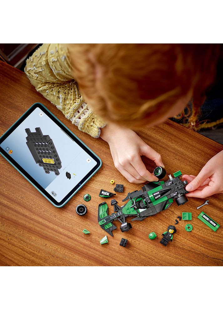 Конструктор Speed Champions Автомобіль для гонок KICK Sauber F1 Team C44 259 деталей (77247) Lego (323239648)