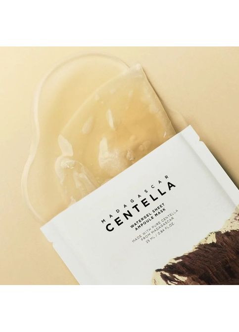 Увлажняющая тканевая маска для лица с центелой Madagascar Centella Watergel Sheet Ampoule Mask 25 ml SKIN1004 (370569792)