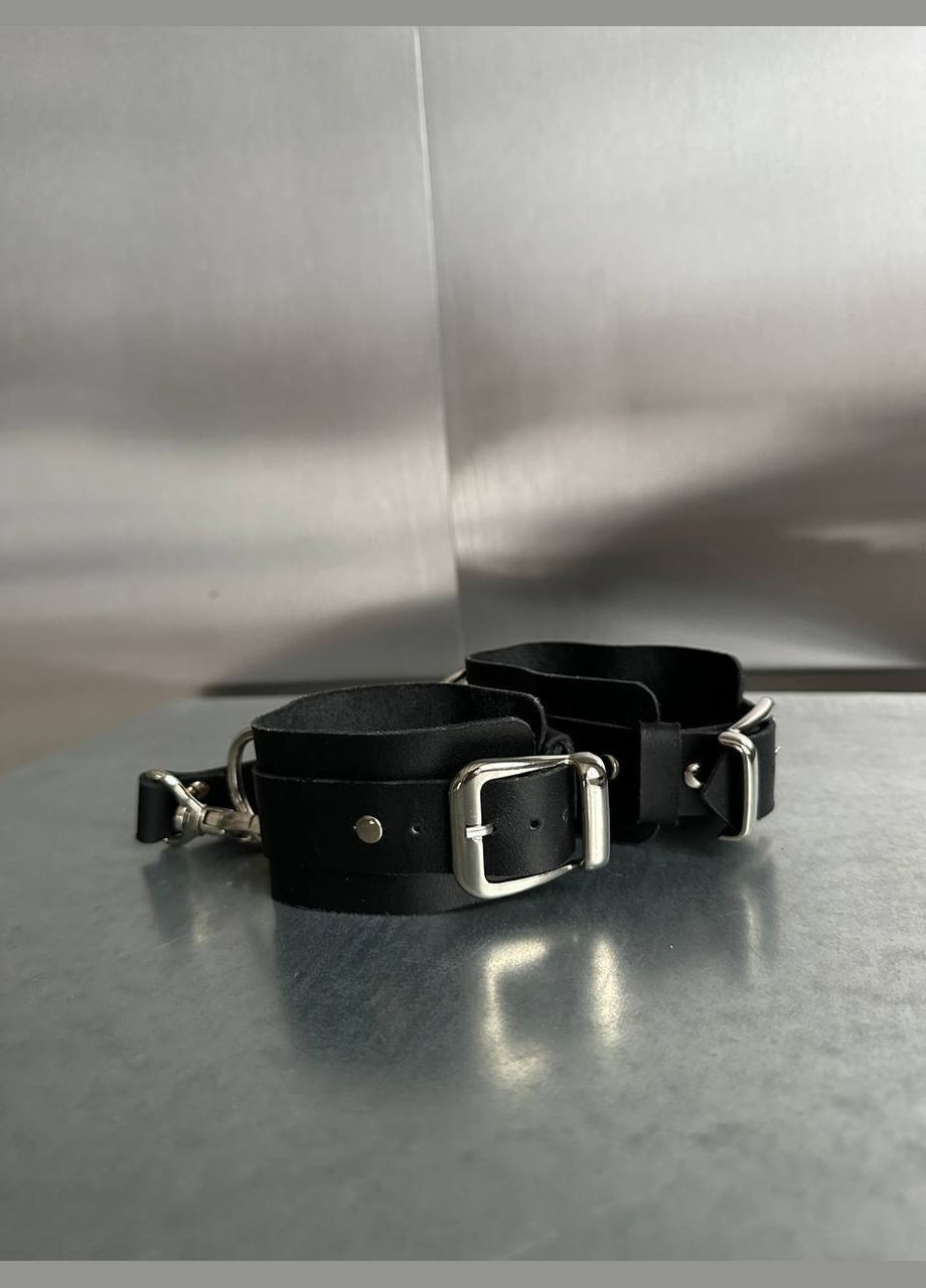 Кожанные наручники для ролевых игр Domino наручники шкіряні (282824179)