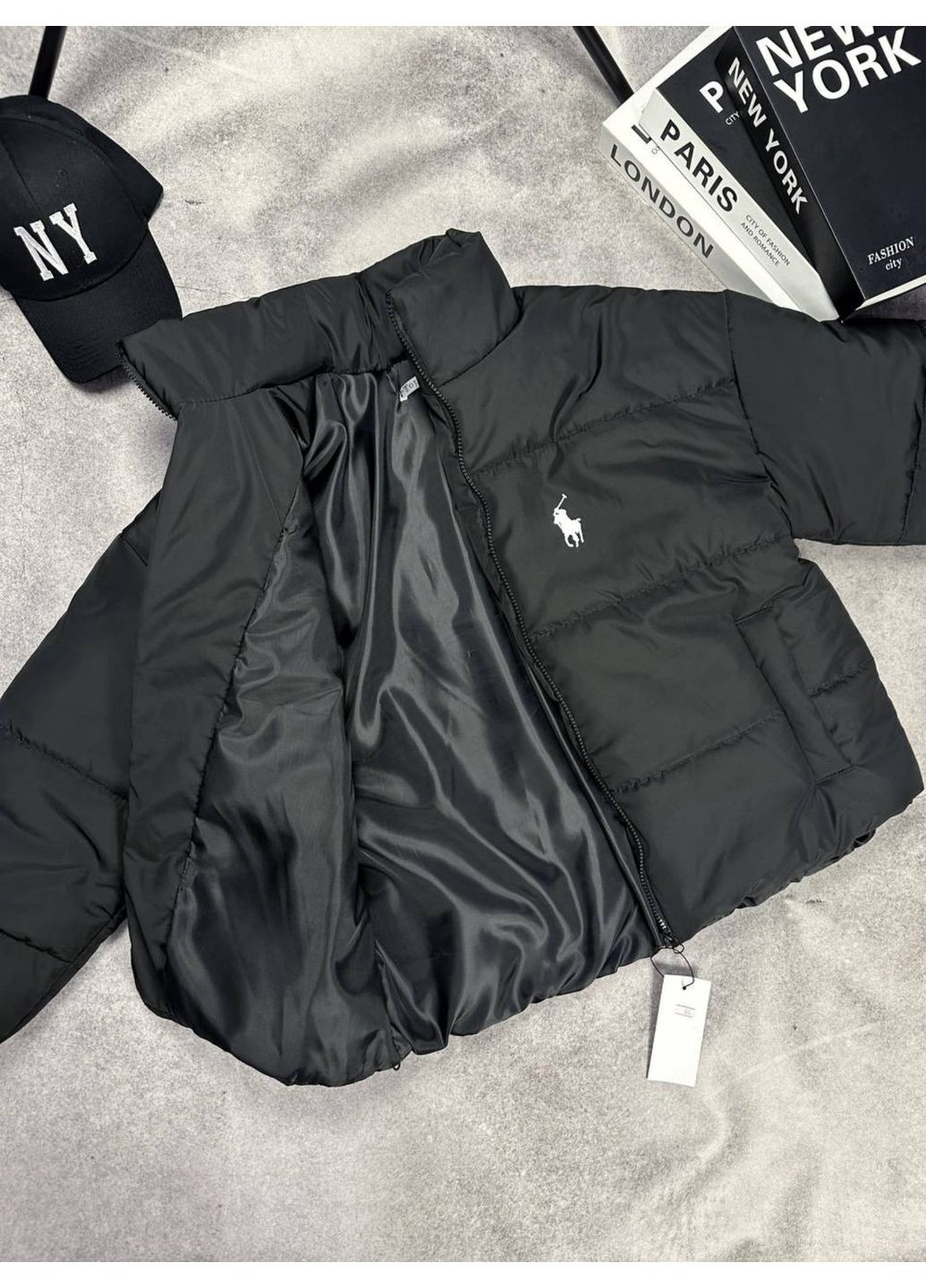 Чорний зимній Пуховик Avanti