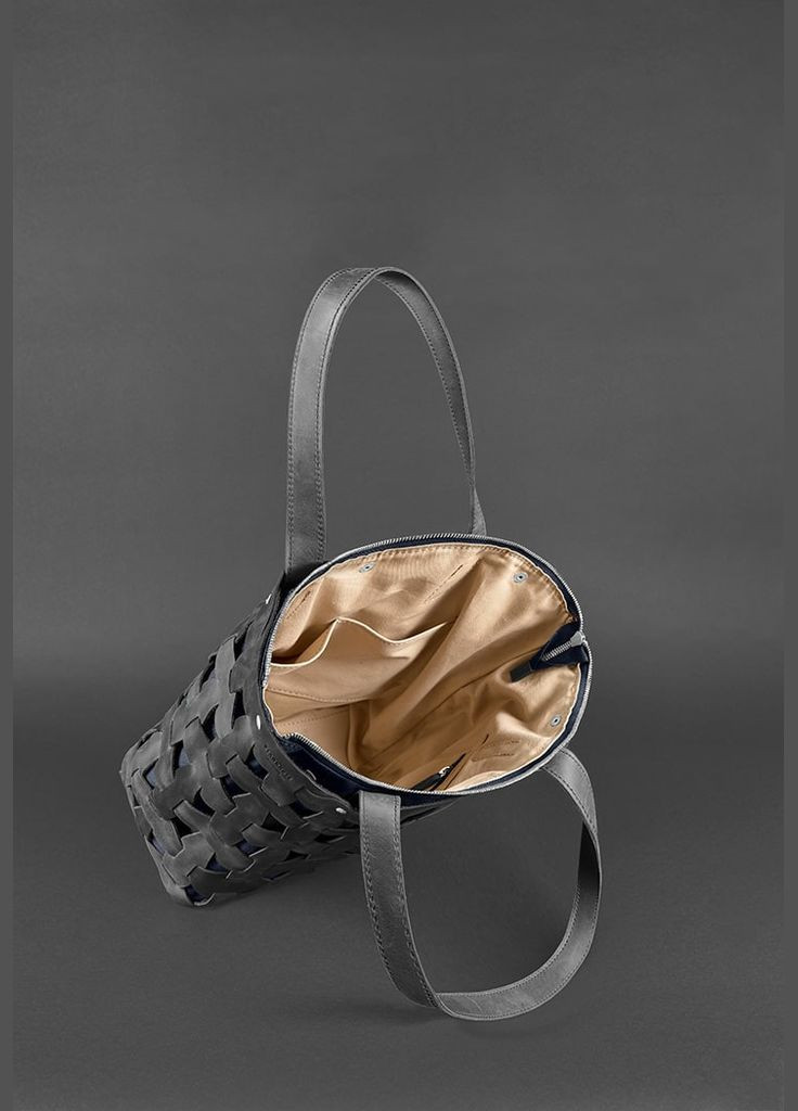 Кожаная женская плетеная сумка Пазл L черная Crazy Horse (A-026666) BlankNote шоппер (327874312)