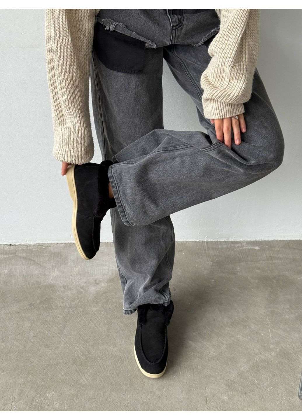 женские зимние лоферы из натуральной замши с мехом, черные, на низком ходу No Brand