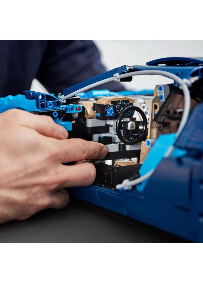 Конструктор Bugatti Chiron (42083) — шедевр інженерії у вас вдома No Brand (365824461)