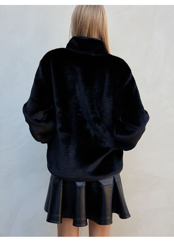 Черная демисезонная куртка-дубленка H&M