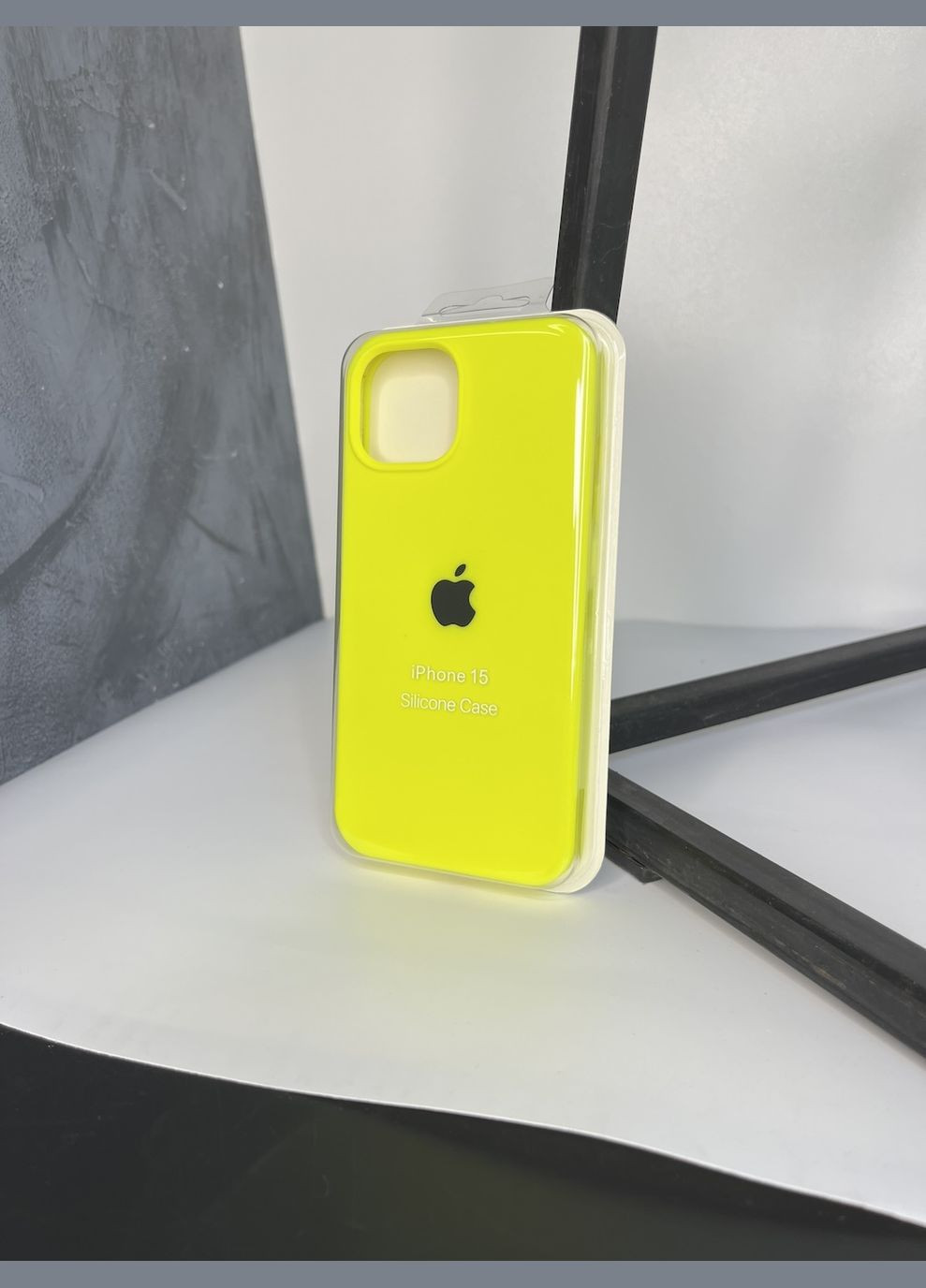Чохол на iPhone 15 відкрита камера, закритий низ silicone case на apple айфон Brand iphone15 (294092086)