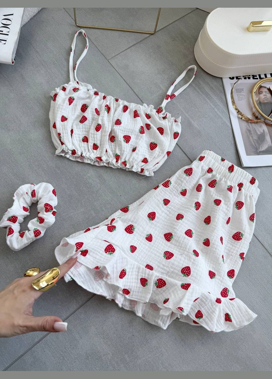 Белая всесезон пижама из муслина тройка топ + шорты Adelante