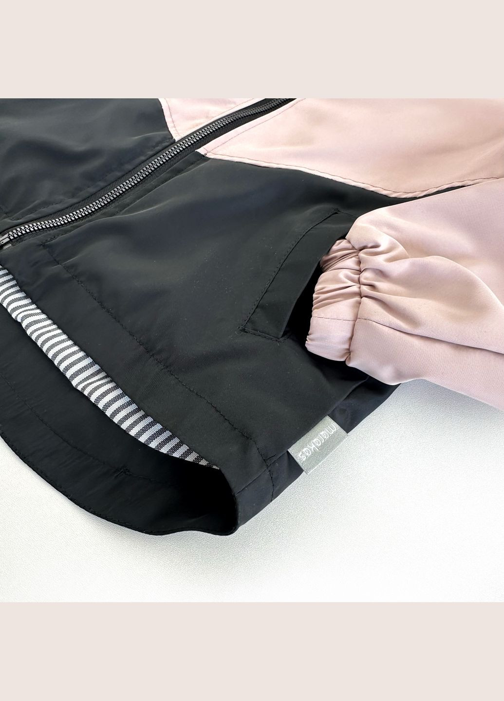 Бежевая демисезонная ветровка Marakas