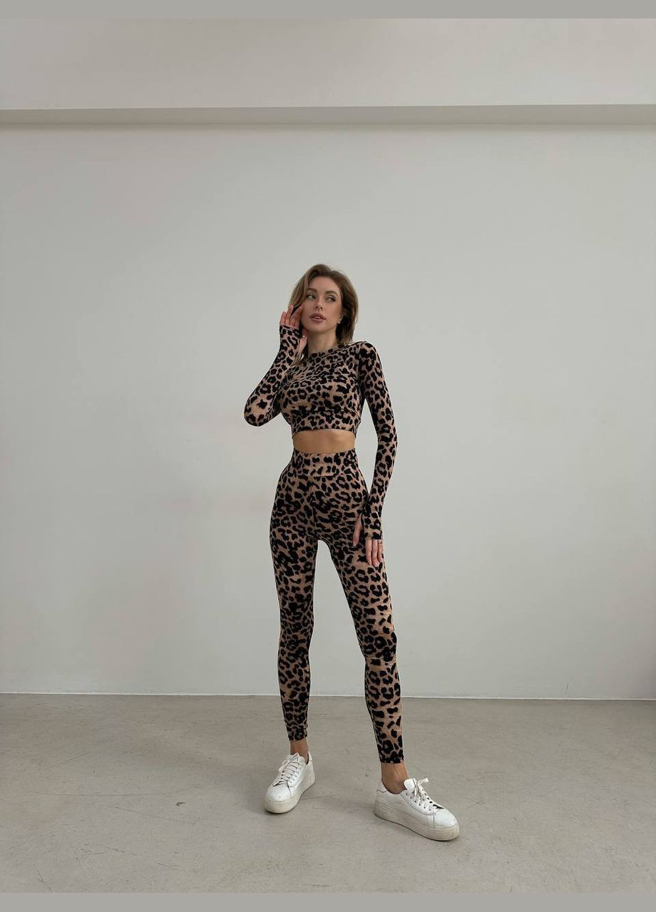 Якісний спортивний костюм 2 з приємної до тіла тканини в трендовому леопардовому кольорі, комфортний повсякденний костюм. No Brand 264 (288539580)