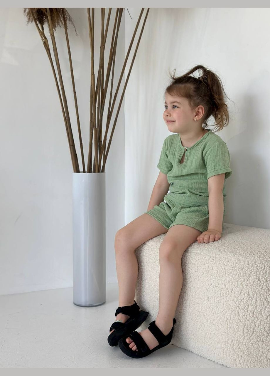 Оливковый летний костюм с шортами Україна UMButik