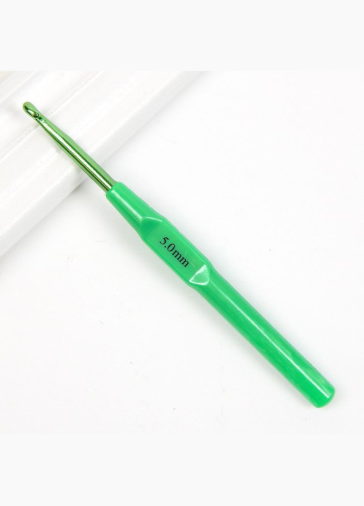 Крючок для вязания, толстая пластиковая ручка, алюминий, 5 мм No Brand (345734178)