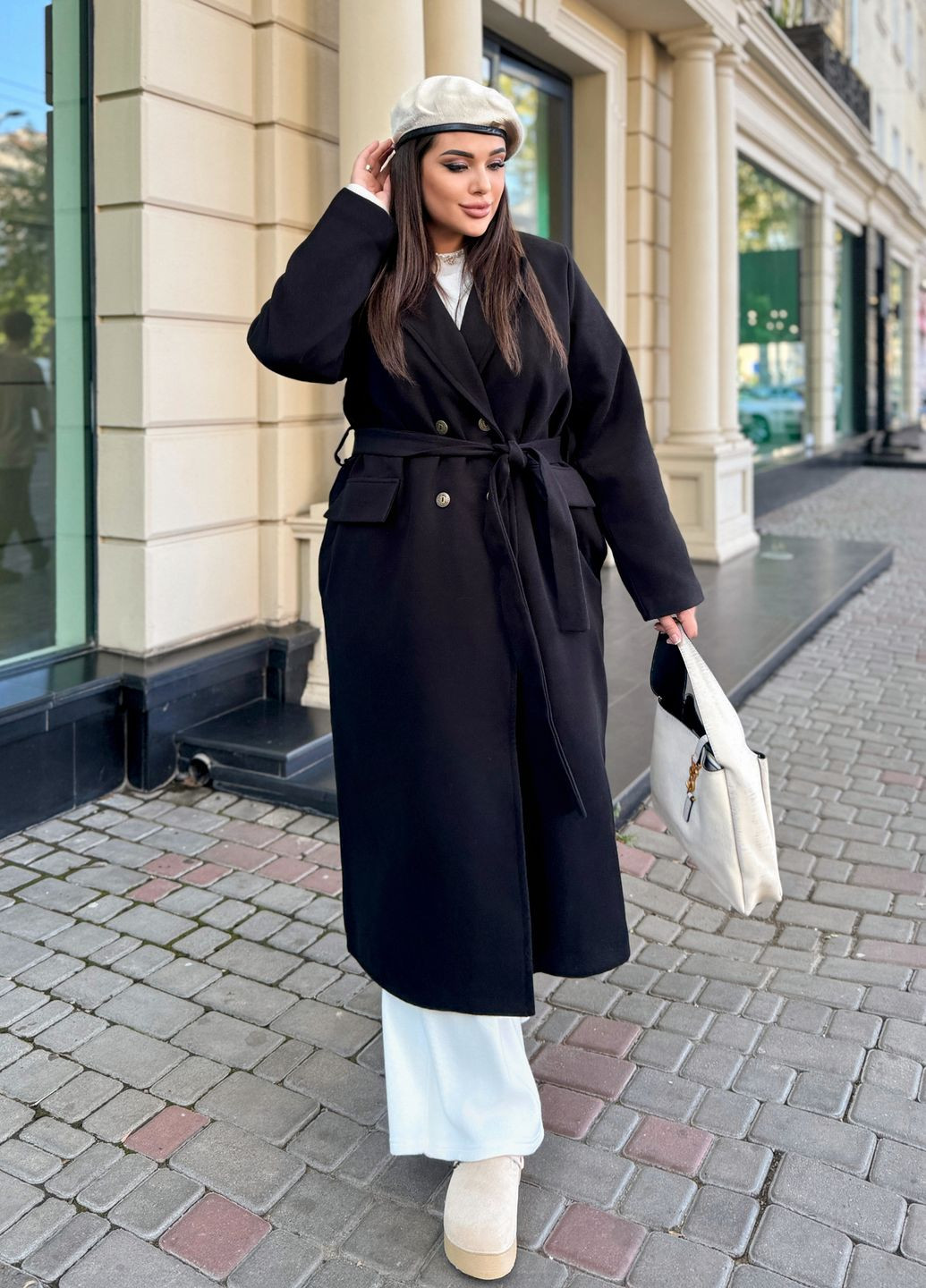 Черное зимнее Пальто женское длинное однобортное с поясом однобортное No Brand