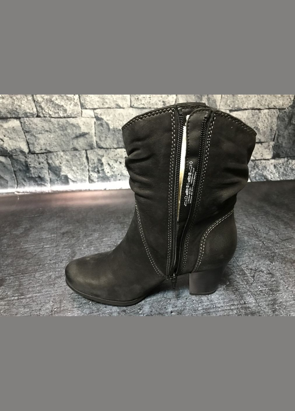 Жіночі зимові черевики на підборах в чорному кольорі,, Німеччина Tamaris Черевики (341534173)