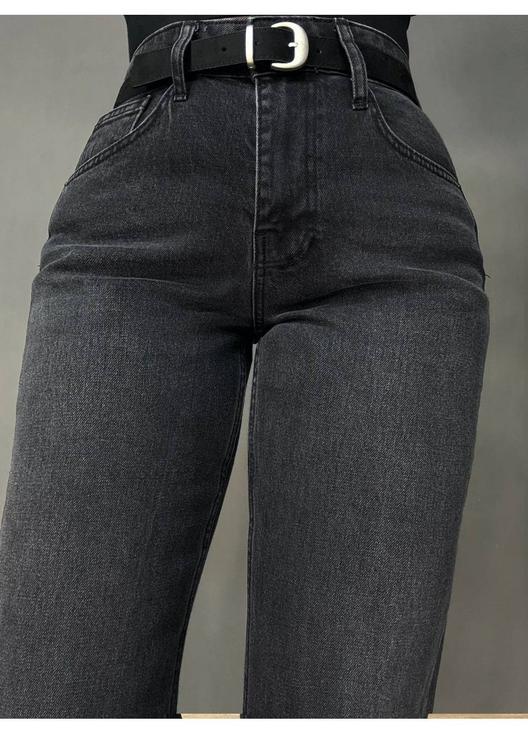 Джинсы женские 1563 клеш mom flare с ремнем черные Cracpot - (363130888)